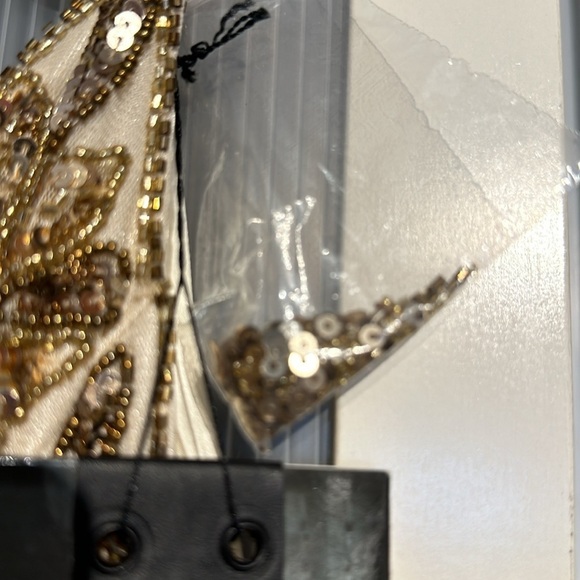 MAC DUGGAL EMBELLISHED LEAF EVENING GOWN #5107
Worn for 2 hours - Picture 10 of 11